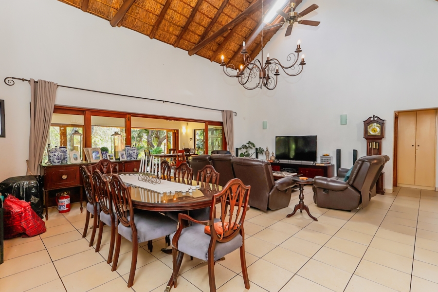 To Let 4 Bedroom Property for Rent in Lakeland North West